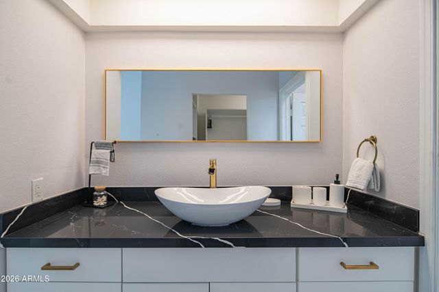 10615 N 63RD Drive, Glendale, AZ 85304