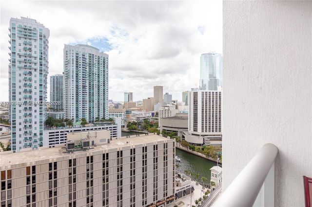 485 Brickell Ave 2006, Miami, FL 33131