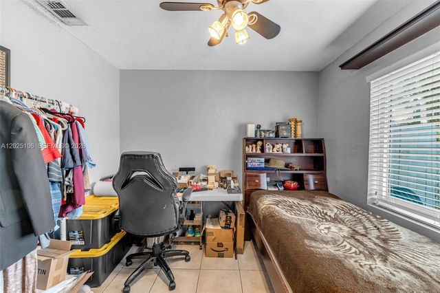 15042 SW 69th Street, Miami, FL 33193