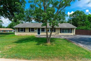 8120 S Laclede Station Road, Unincorporated, MO 63123