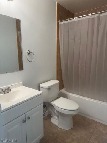 1912 SW 15th PL, Cape Coral, FL 33991