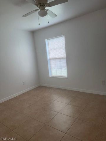 1912 SW 15th PL, Cape Coral, FL 33991