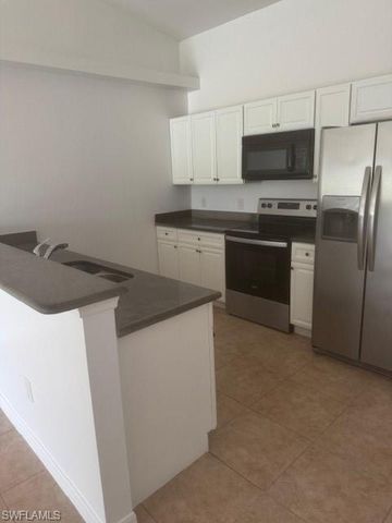 1912 SW 15th PL, Cape Coral, FL 33991