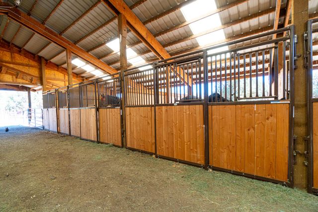 2218 SW 79th Street, Redmond, OR 97756