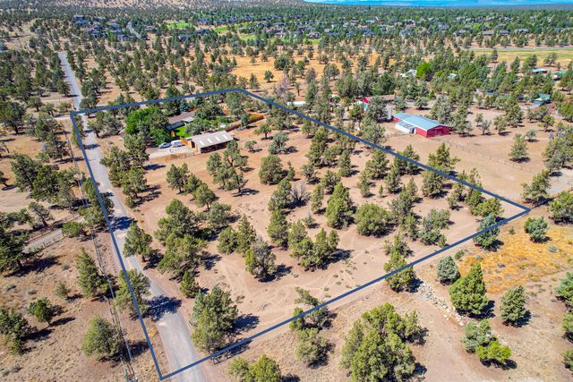 2218 SW 79th Street, Redmond, OR 97756