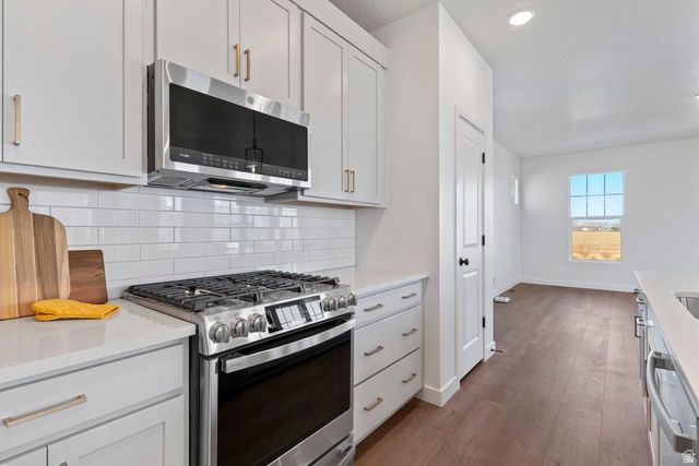 799 W HALVORSEN PKWY, Saratoga Springs, UT 84045