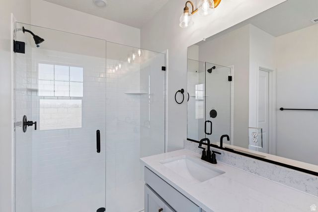 799 W HALVORSEN PKWY, Saratoga Springs, UT 84045