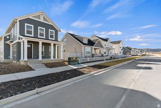 799 W HALVORSEN PKWY, Saratoga Springs, UT 84045