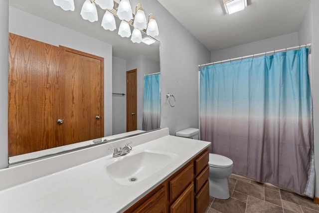 1827 Huntington Park Drive, Reedsburg, WI 53959