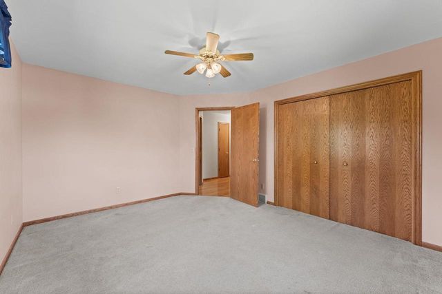 1827 Huntington Park Drive, Reedsburg, WI 53959