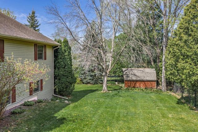 1827 Huntington Park Drive, Reedsburg, WI 53959