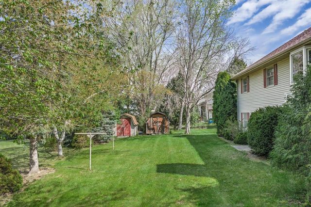 1827 Huntington Park Drive, Reedsburg, WI 53959