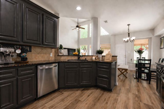 25806 Palmdale Estate Drive, Richmond, TX 77406