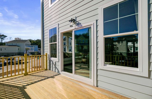 433 Caledon Court, Johns Island, SC 29455