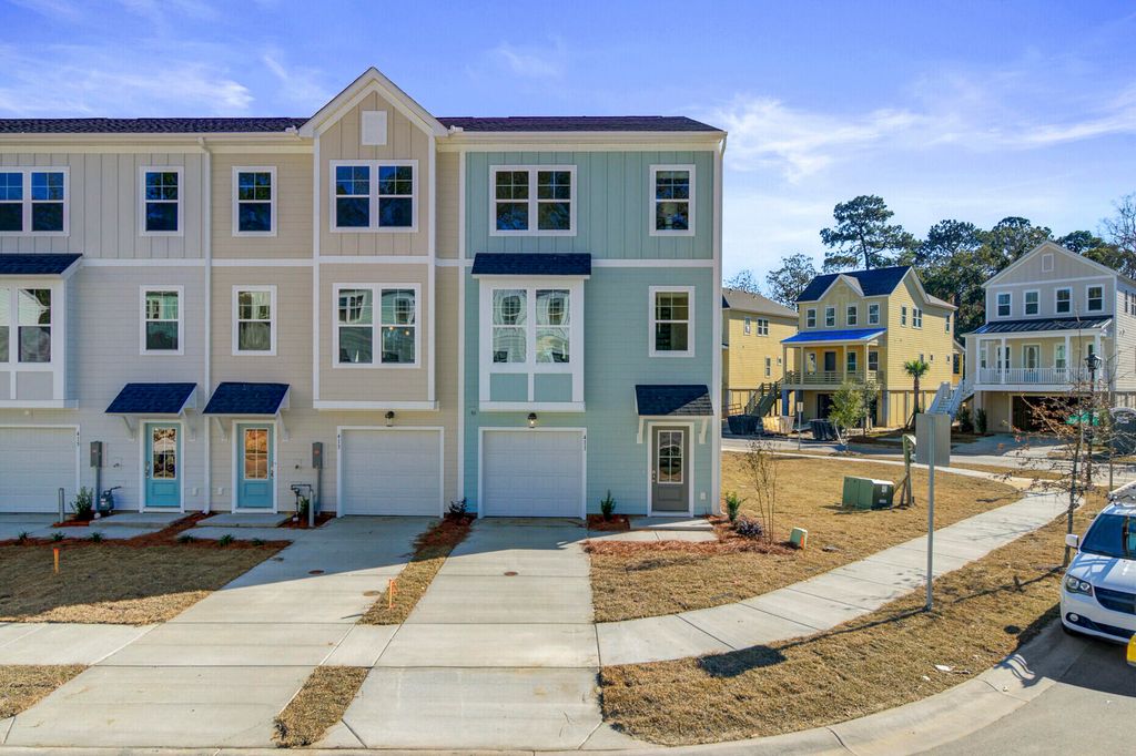 433 Caledon Court, Johns Island, SC 29455