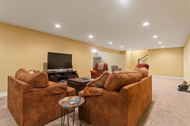 1110 Forest Brook Drive, Saint Joseph, MI 49085