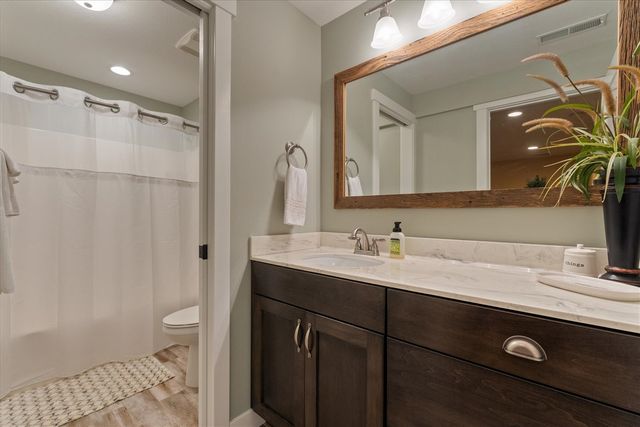 1110 Forest Brook Drive, Saint Joseph, MI 49085