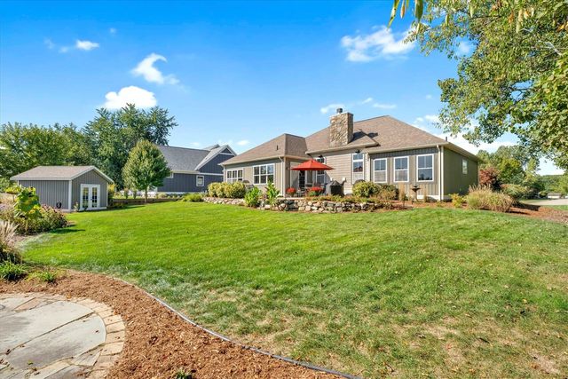 1110 Forest Brook Drive, Saint Joseph, MI 49085