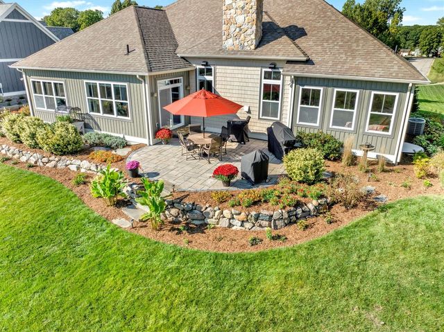 1110 Forest Brook Drive, Saint Joseph, MI 49085