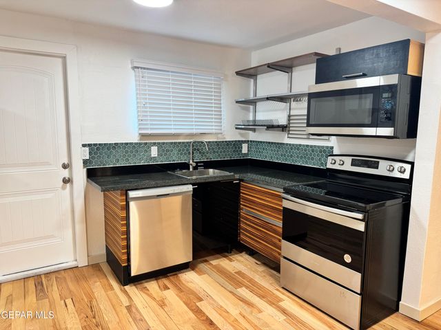 6209 AIRPORT Road, El Paso, TX 79925