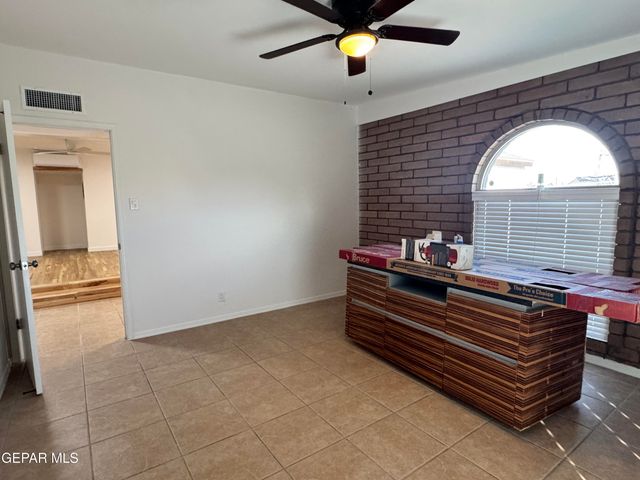 6209 AIRPORT Road, El Paso, TX 79925