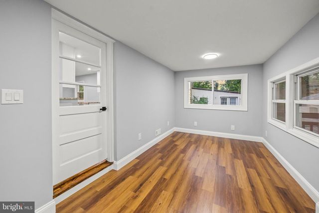 8405 58TH AVE, College Park, MD 20740