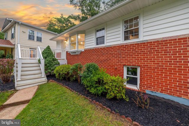 8405 58TH AVE, College Park, MD 20740