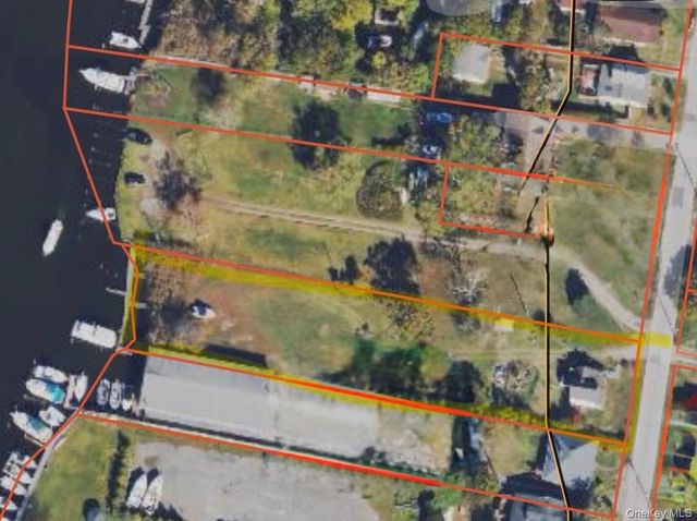 84 Chapel Avenue, East Patchogue, NY 11772