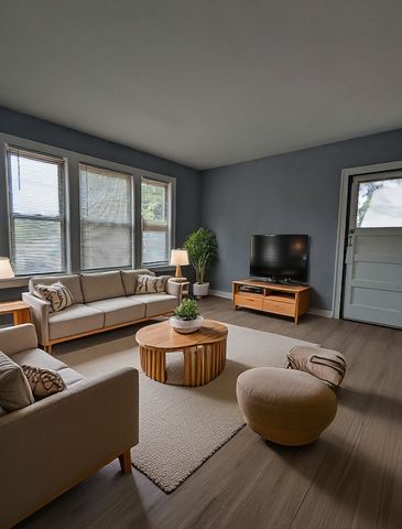 8601 S Kingston Avenue, Chicago, IL 60617