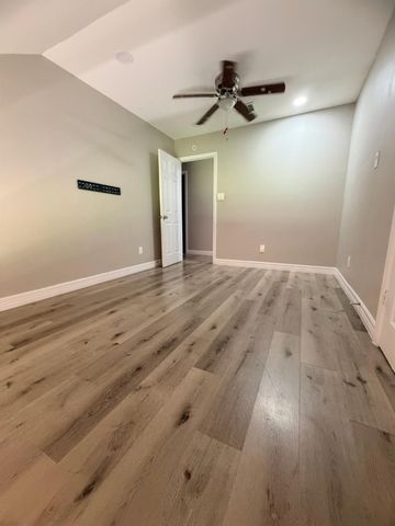 8335 Sands Point Drive 206, Houston, TX 77036