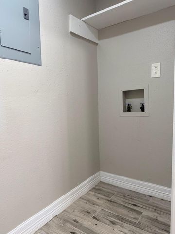 8335 Sands Point Drive 206, Houston, TX 77036