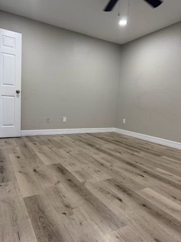 8335 Sands Point Drive 206, Houston, TX 77036