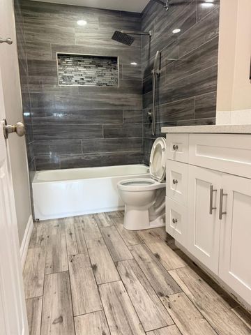 8335 Sands Point Drive 206, Houston, TX 77036