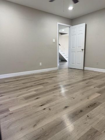 8335 Sands Point Drive 206, Houston, TX 77036