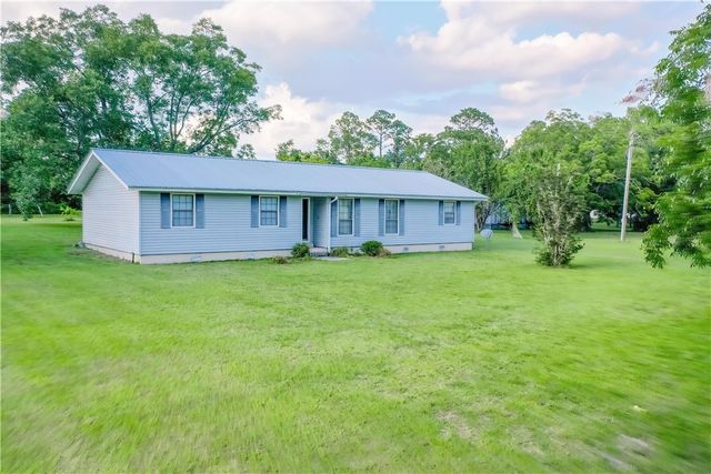 2142 Ben Couch Road, Blackshear, GA 31516