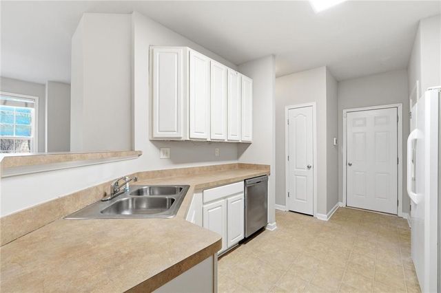 1006 Ivydale Circle, Lawrenceville, GA 30045