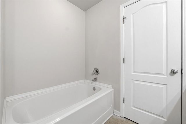 1006 Ivydale Circle, Lawrenceville, GA 30045