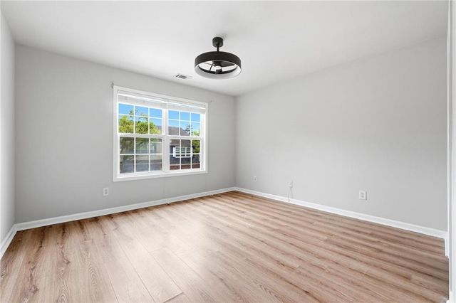 1006 Ivydale Circle, Lawrenceville, GA 30045