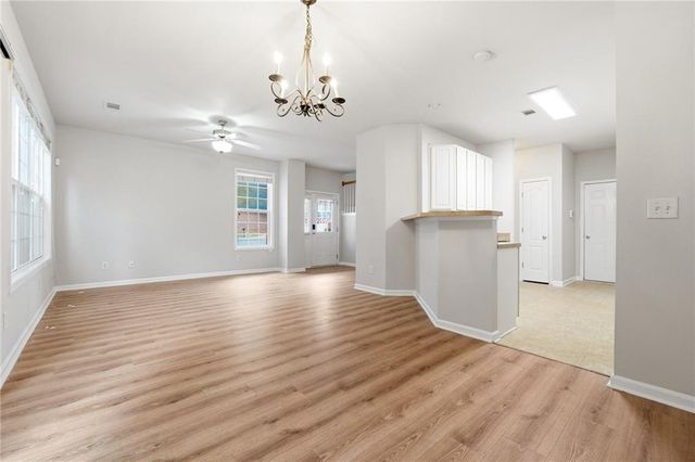 1006 Ivydale Circle, Lawrenceville, GA 30045