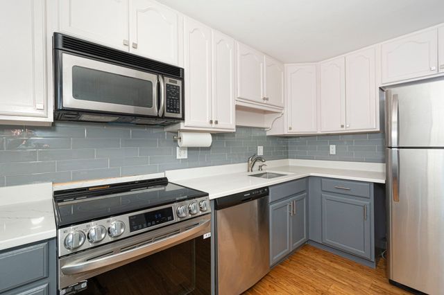 1221 Pawtucket Blvd 93, Lowell, MA 01854