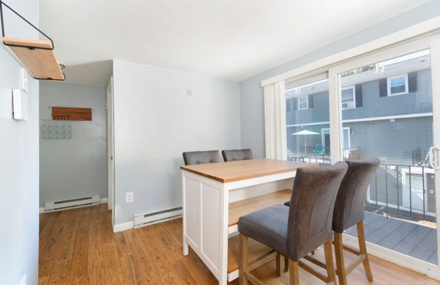 1221 Pawtucket Blvd 93, Lowell, MA 01854