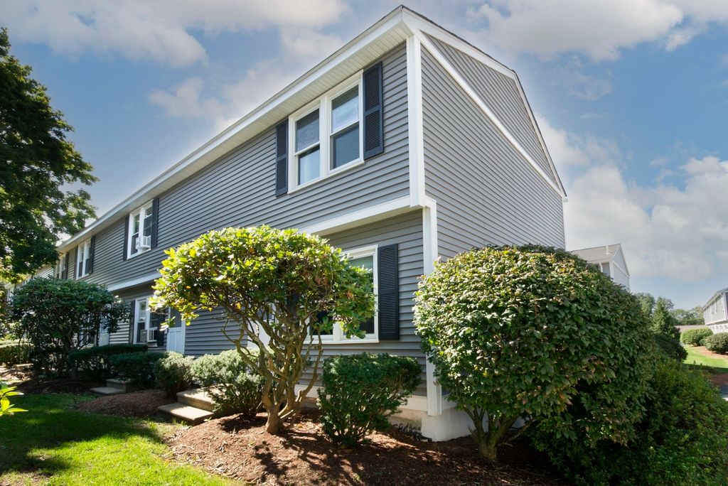 1221 Pawtucket Blvd 93, Lowell, MA 01854