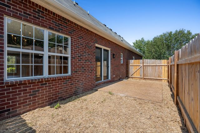 2422 Taylor Close, Murfreesboro, TN 37130