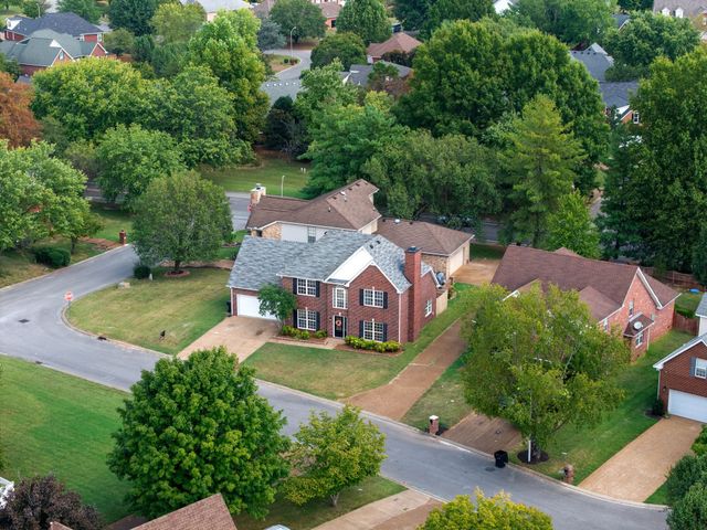 2422 Taylor Close, Murfreesboro, TN 37130