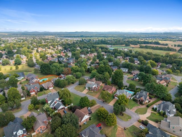 2422 Taylor Close, Murfreesboro, TN 37130