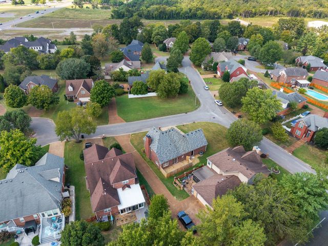2422 Taylor Close, Murfreesboro, TN 37130
