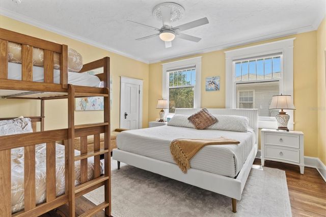 1523 1ST AVENUE W, Bradenton, FL 34205