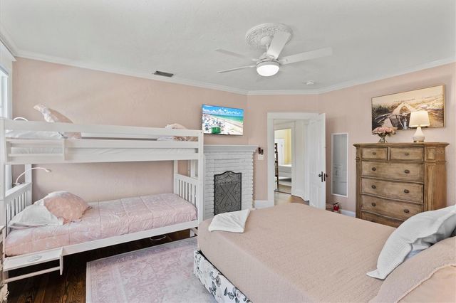 1523 1ST AVENUE W, Bradenton, FL 34205