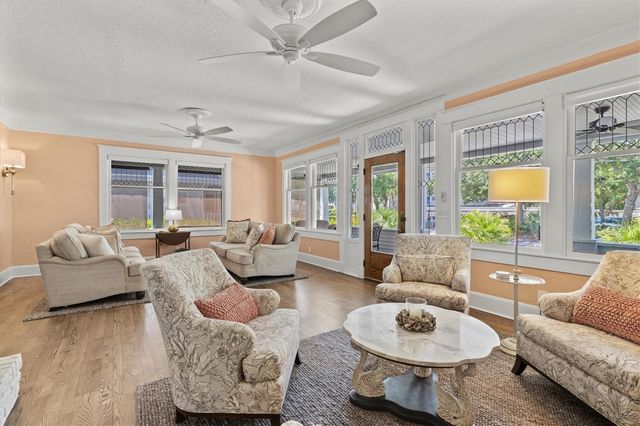 1523 1ST AVENUE W, Bradenton, FL 34205
