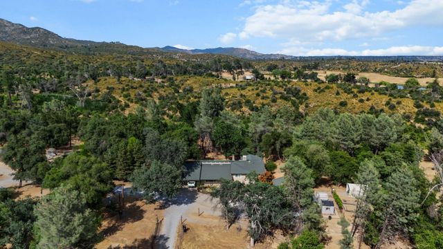 6949 Rector Creek Road, Igo, CA 96047